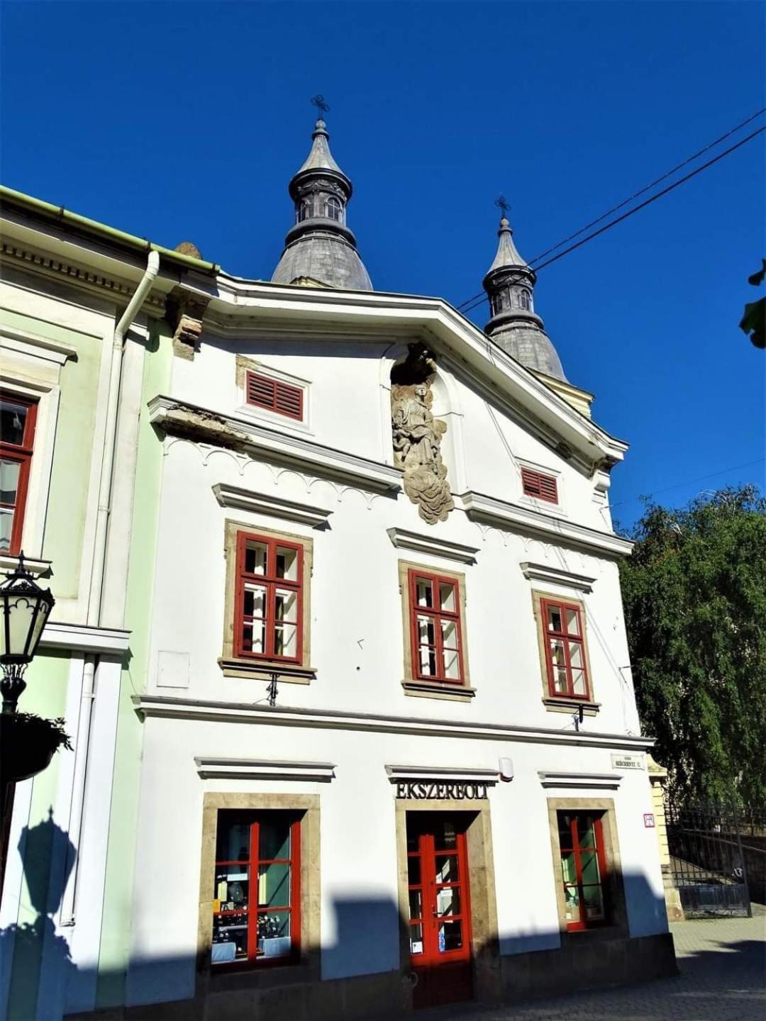 Carlone House Appartement Eger Buitenkant foto