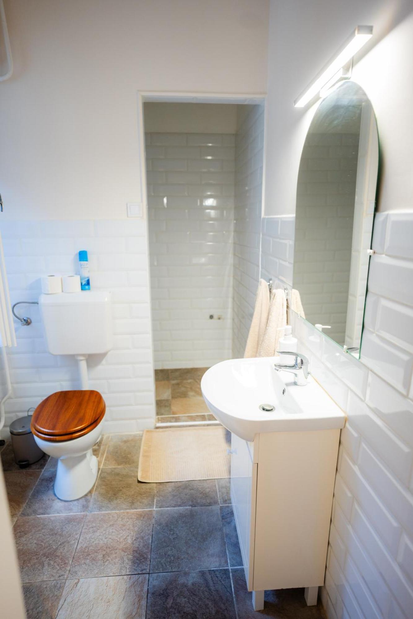 Carlone House Appartement Eger Buitenkant foto